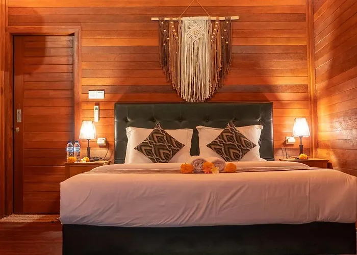 Mangrove Hut 3*