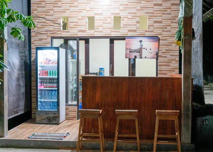 Mangrove Hut ゲストハウス レンボンガン島