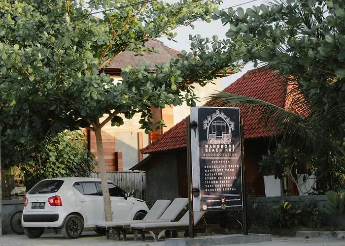 Mangrove Hut 3* レンボンガン島